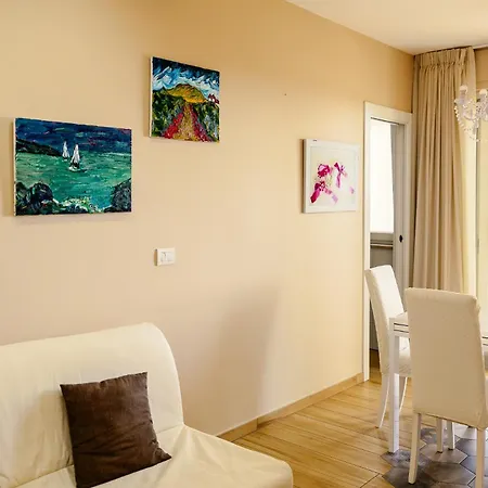 Casa Isabella Apartment *